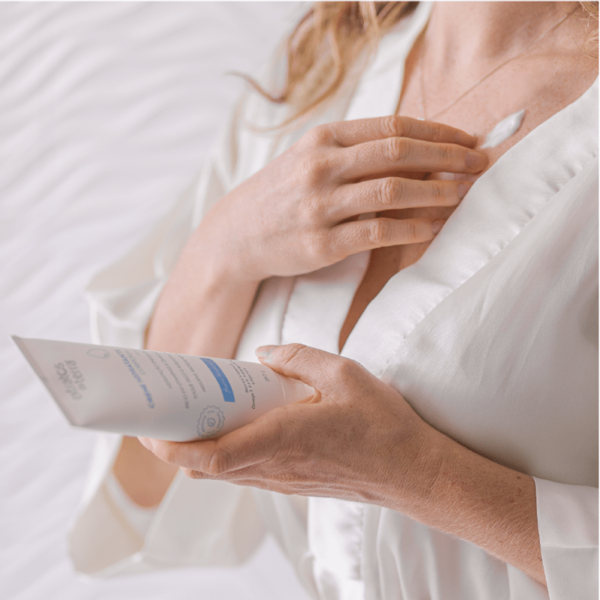 Creme hidratante corporal flores brancas 180g - Imagem 3