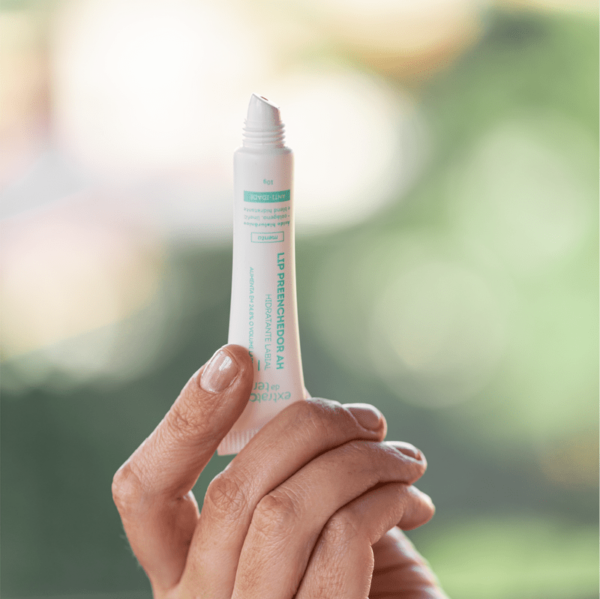 Hidratante labial Lip Preenchedor AH 10g - Imagem 3